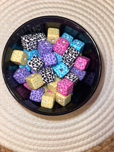 Acrylic Leopard Cubes (10 cubes random colors)